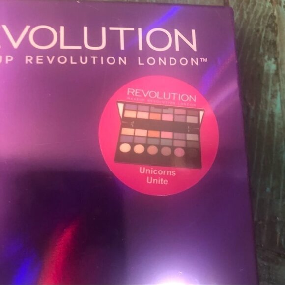 Makeup Revolution- Unicorns Unite Brand New - Picture 3 of 5
